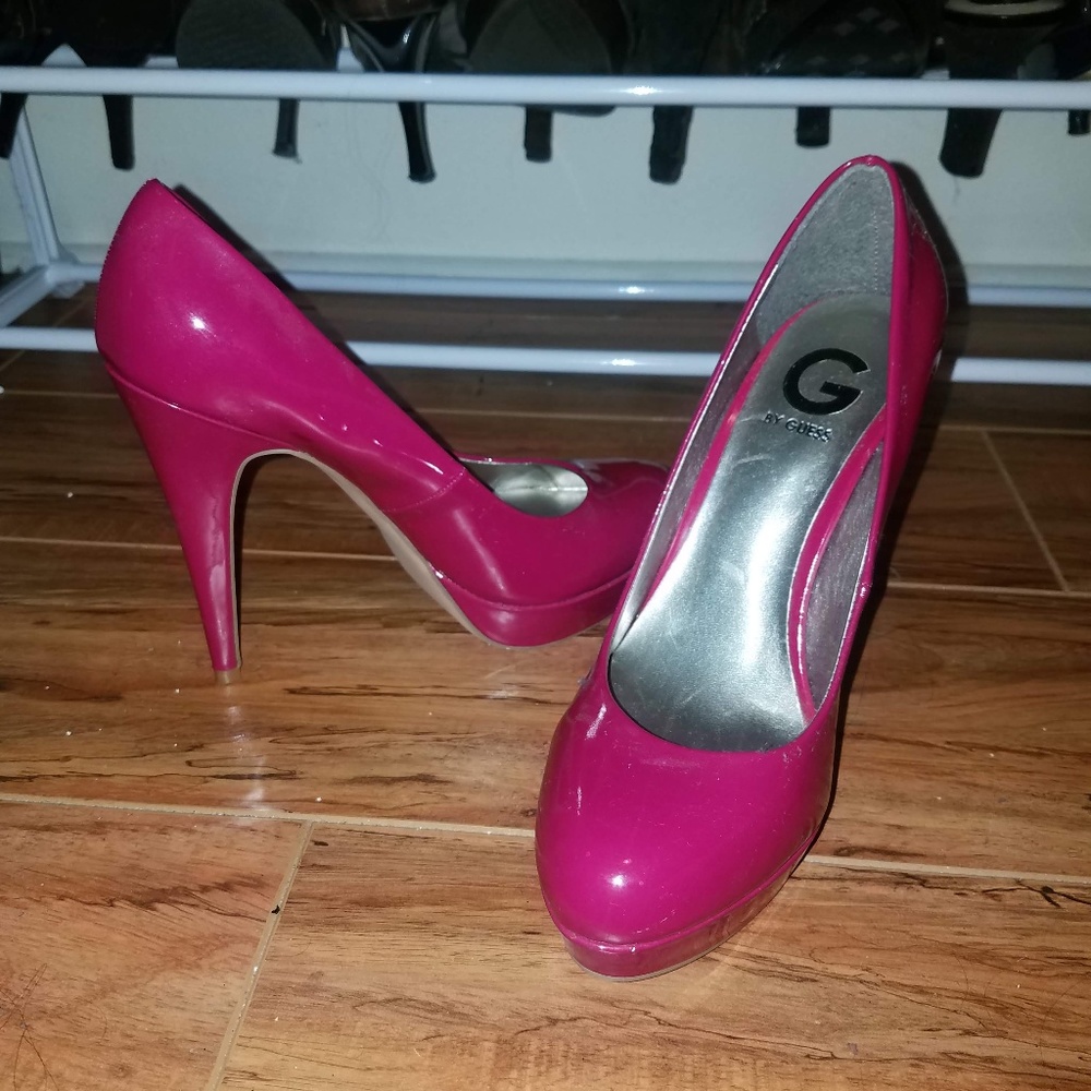 G by Guess Red High Heels Size 9 Medium 9M Shiny